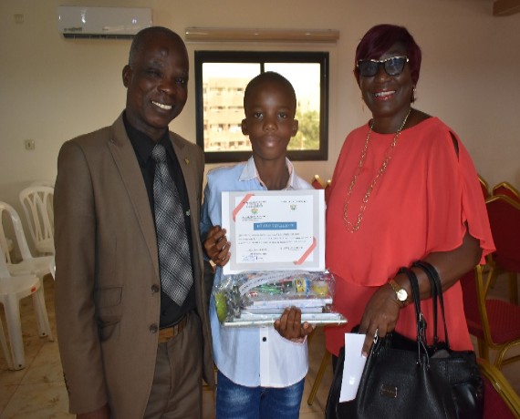 Célébration de l’excellence : le Groupe scolaire Nanan Yéboua parmi les meilleurs établissements de Yopougon