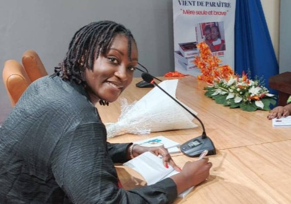 Littérature : l’écrivaine Ange Koffa dédicace « Mère seule et brave »