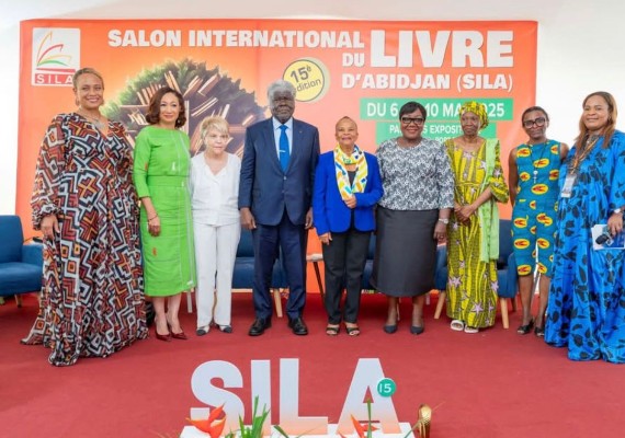 SILA 2025 : le Premier ministre Robert Beugré Mambé célèbre le pouvoir du livre et appelle la jeunesse à la lecture