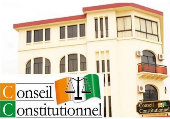 présidentielle 2025 : seuls les candidats et leurs parrains habilités à contester la liste provisoire (conseil constitutionnel)