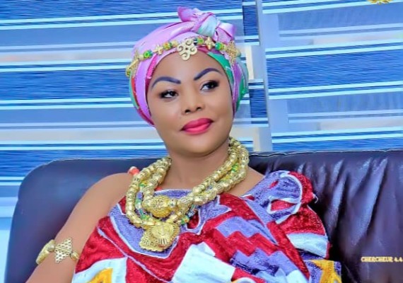 Sa Majesté Nana Abrafi Koto (Reine-Mère des peuples de la CEDEAO et d'Afrique) : « j’interpelle les familles  afin de ramener leurs enfants à l'ordre dans cette période