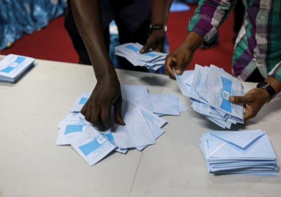 Election présidentielle au Cameroun : tout le monde retient son souffle
