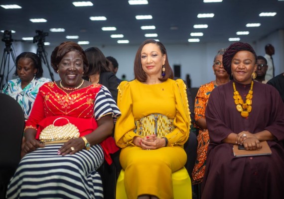 Littérature : « Tia Glao, une vie inspirante », un livre pour motiver les jeunes femmes pour leur autonomie financière