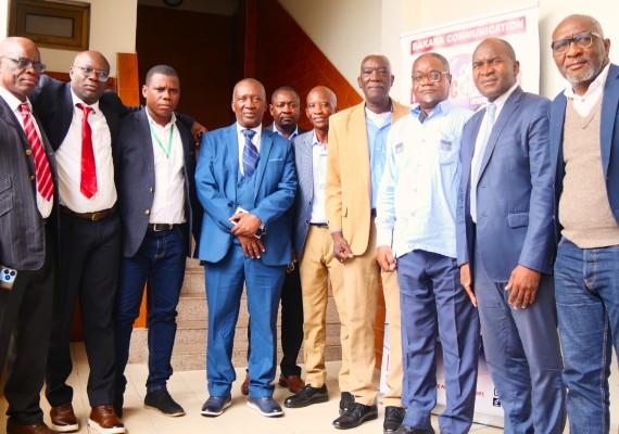 Célébration de l’hebdomadaire Le Franc-Tireur : Lucien Houédanou réaffirme la place du journalisme d’investigation