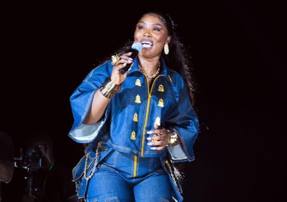 Musique: le concert de Roseline Layo 2026 à l’Accor Arena de Paris annulé