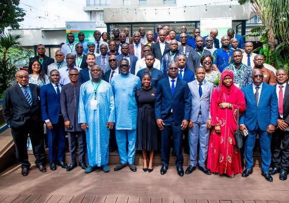 Renforcement de la production des données migratoires en Afrique de l’ouest : des experts de la CEDEAO réfléchissent à la finalisation du 3e rapport régional