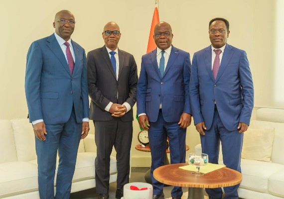 Coopération sanitaire régionale : le ministre Pierre Dimba échange avec le nouveau Directeur général de l’Organisation Ouest-Africaine de la Santé