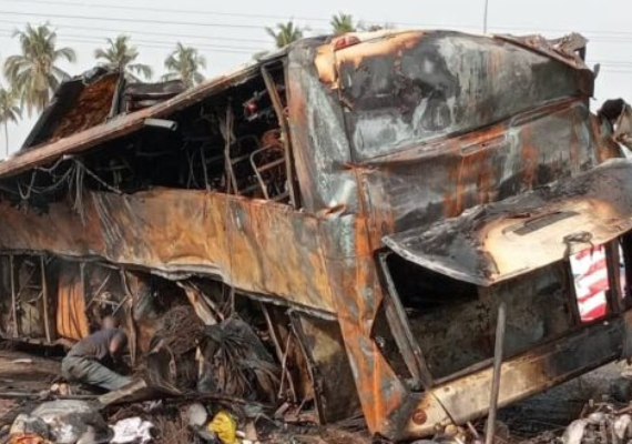 Au moins neuf morts dans une collision de deux véhicules à Yamoussoukro