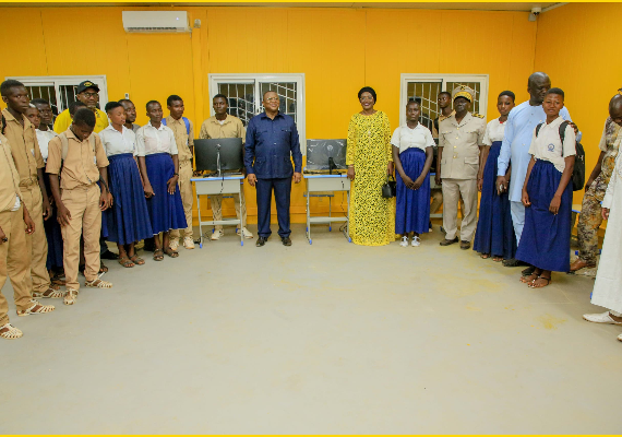 Promotion de l'économie numérique en Côte d'Ivoire : une compagnie de téléphonie offre une salle Multimédia à la localité de Koni à Korogho
