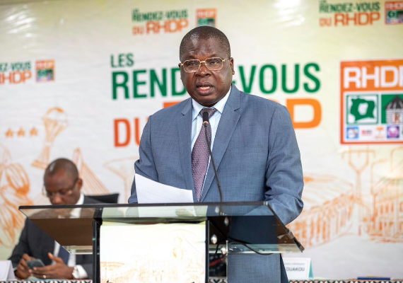Pré-congrès du RHDP : Amédée Kouakou salue une mobilisation réussie en faveur de la candidature d’Alassane Ouattara