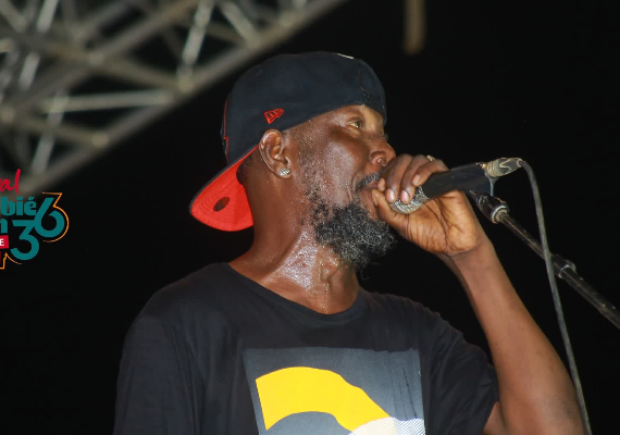 Assinie-Mafia : Samy Succès dompte le public du 36e Festival Climbié Beach